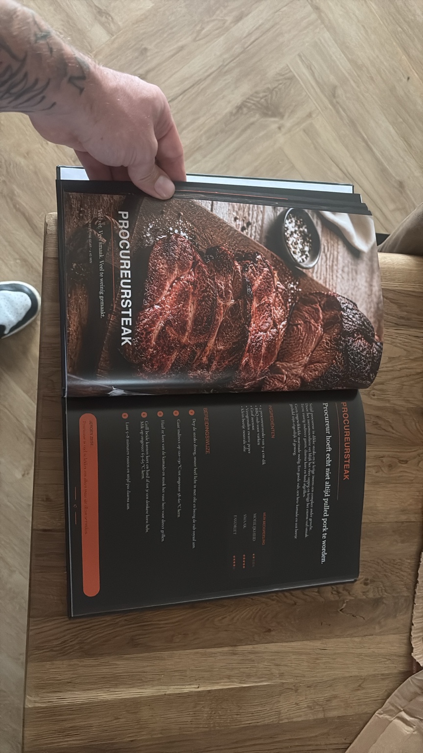 De open proefdruk van Vuur en vlees
